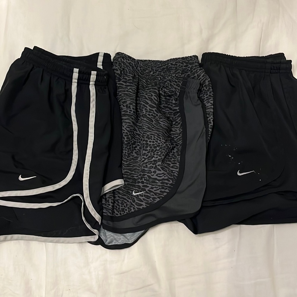 Dri-fit Nike shorts 3 pairs - Picture 1 of 1